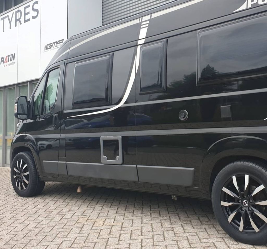 Borbet CW5 zwart gepolijst Borbet CW5 zwart gepolijst